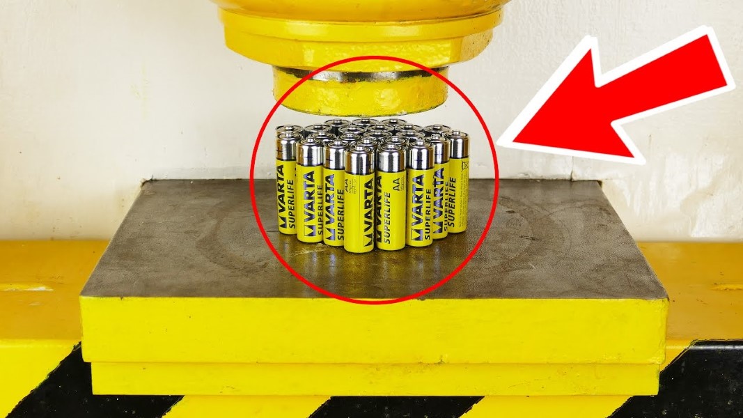 Crushing Batteries With Hydraulic Press (1)