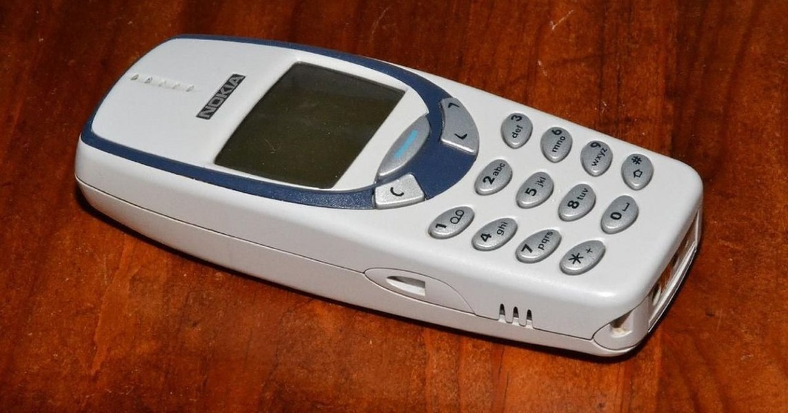 Fat Woman Nokia 3310